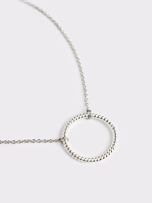 Torchon 圆形项链