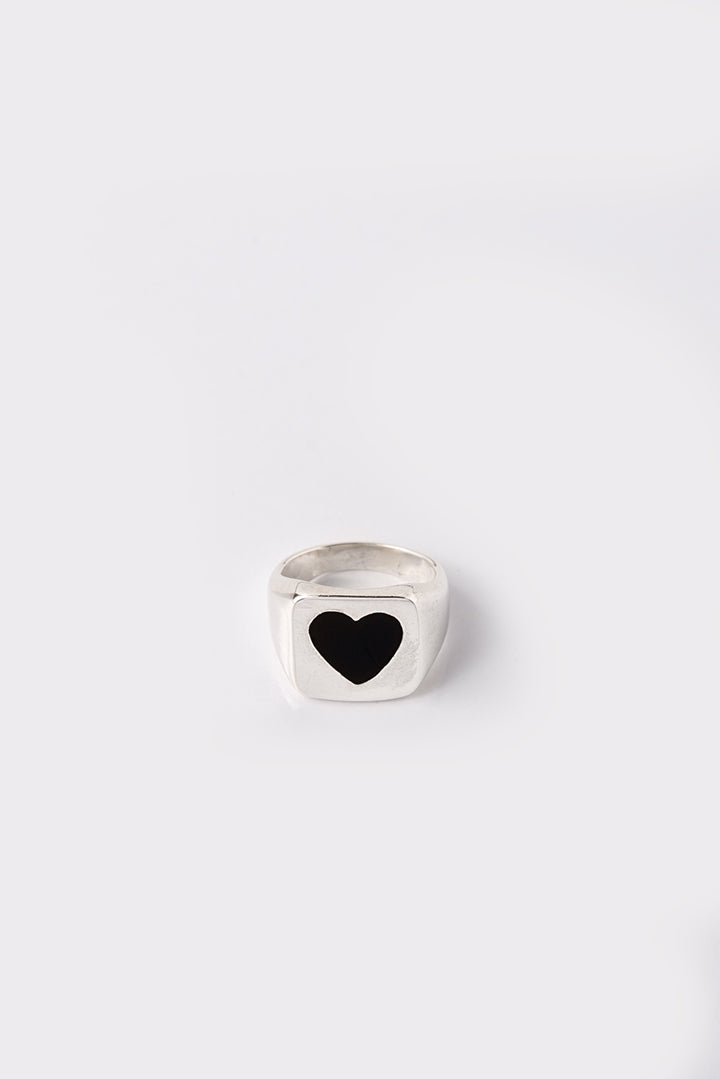 #anello #anellomignolo #argento #silver #chevalier #chevalierquadrato #cuore #cuorenero #cuoresmaltato #smaltonero #blackheart