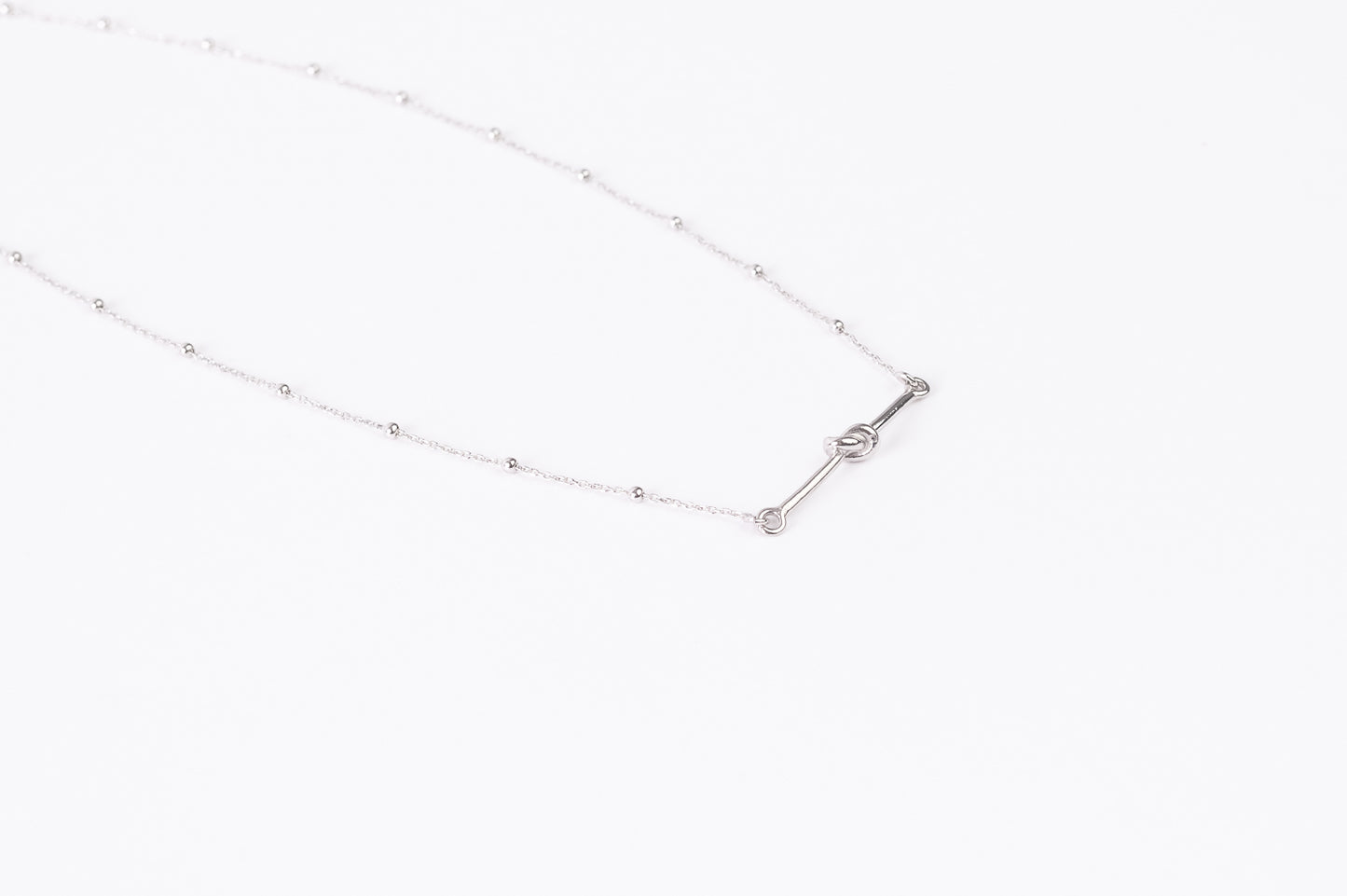 Collana argento nodo semi rigido
