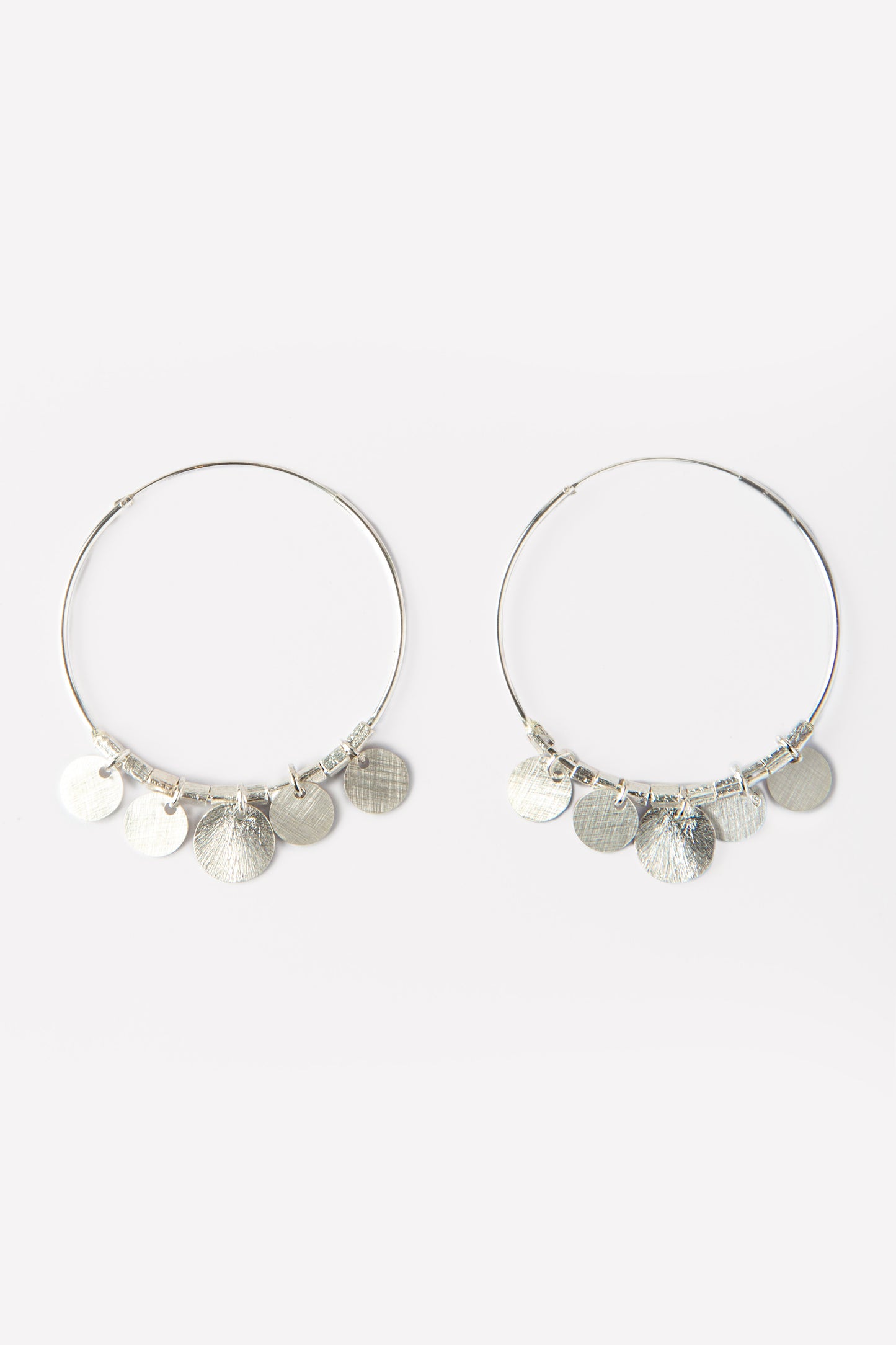 #anelle #argento #monetinegrandi #satinate #charmes #ciondoli #orecchino