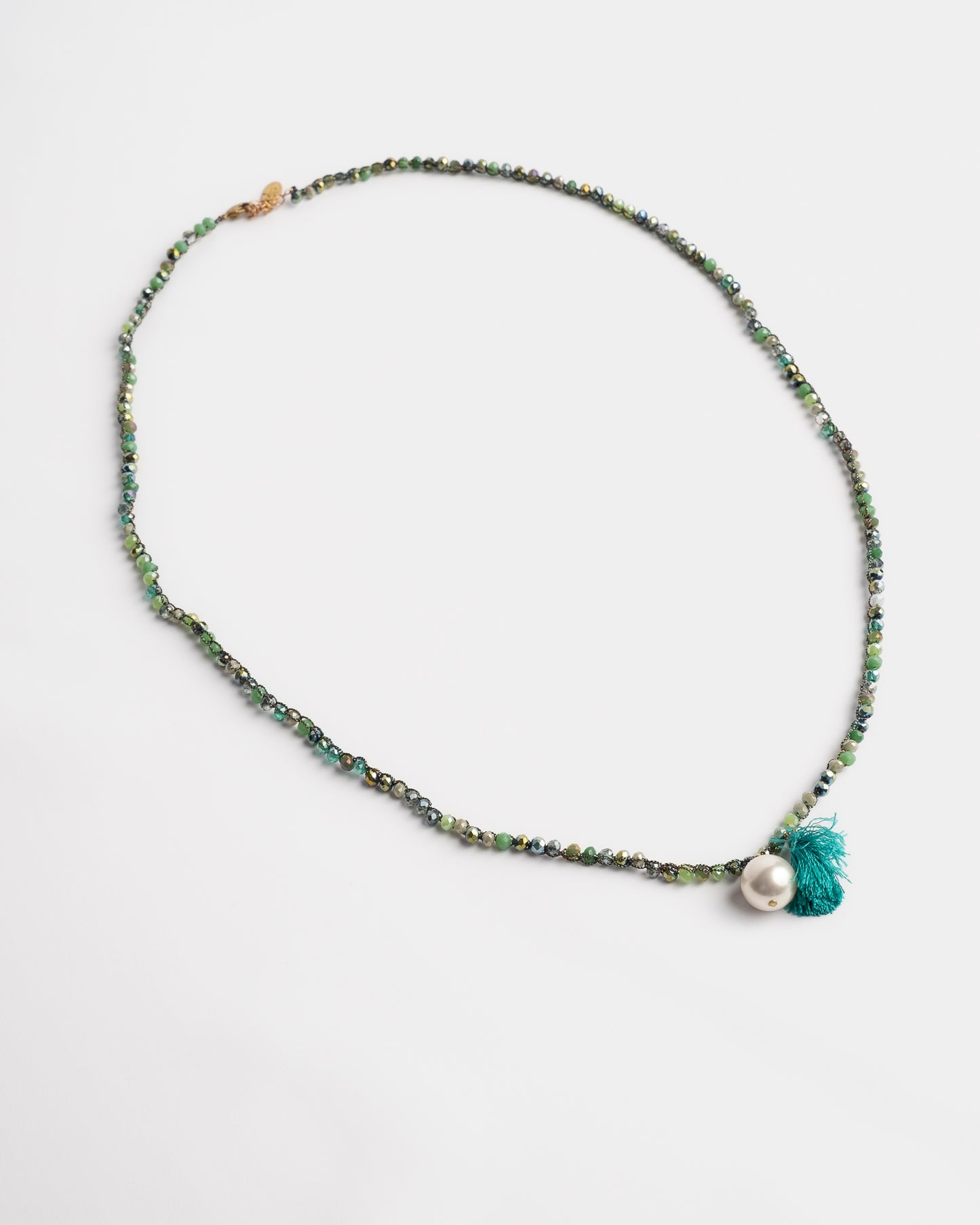 Collana uncinetto e cristalli con perla e nappina
