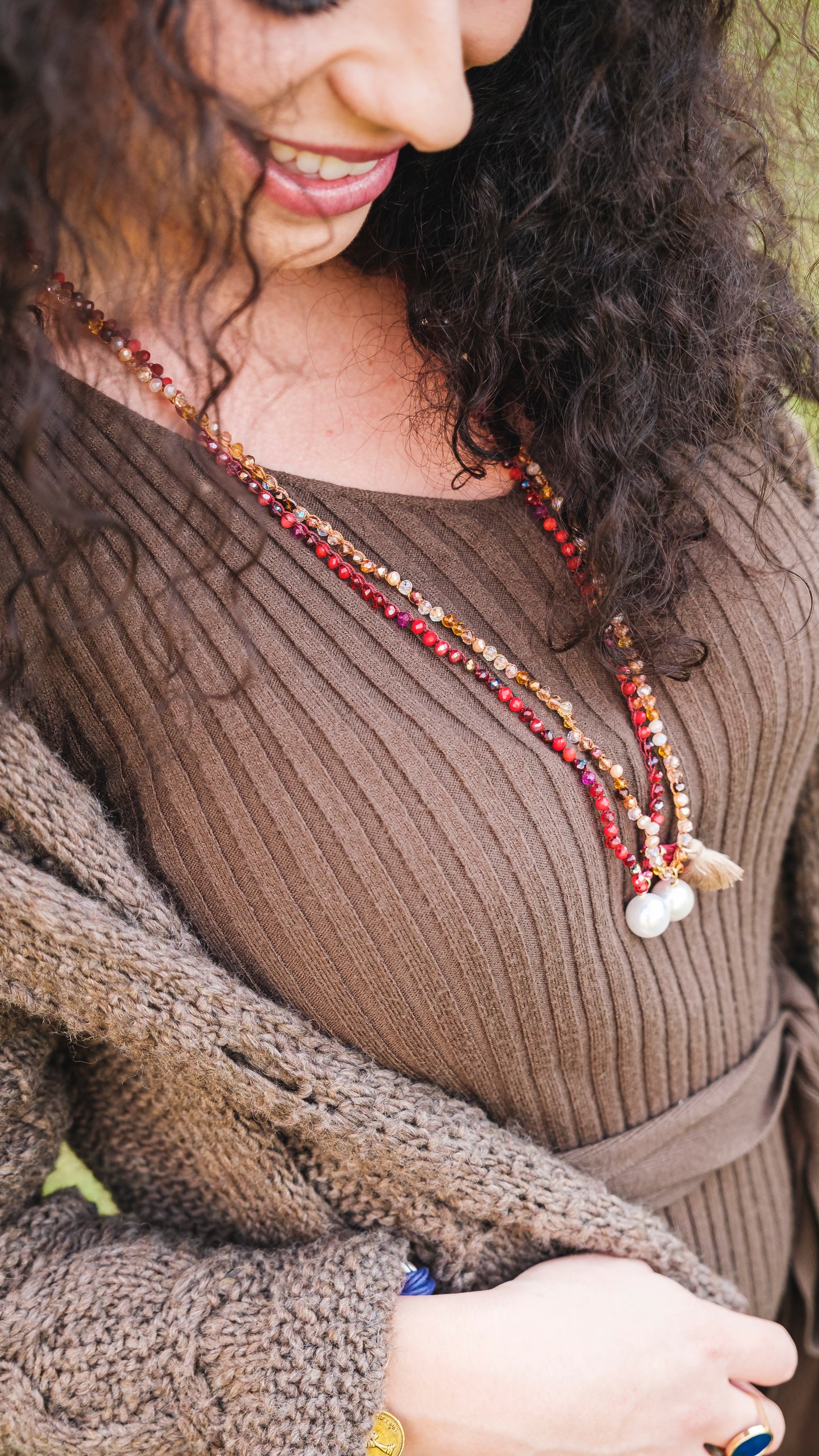 Collana uncinetto e cristalli con perla e nappina