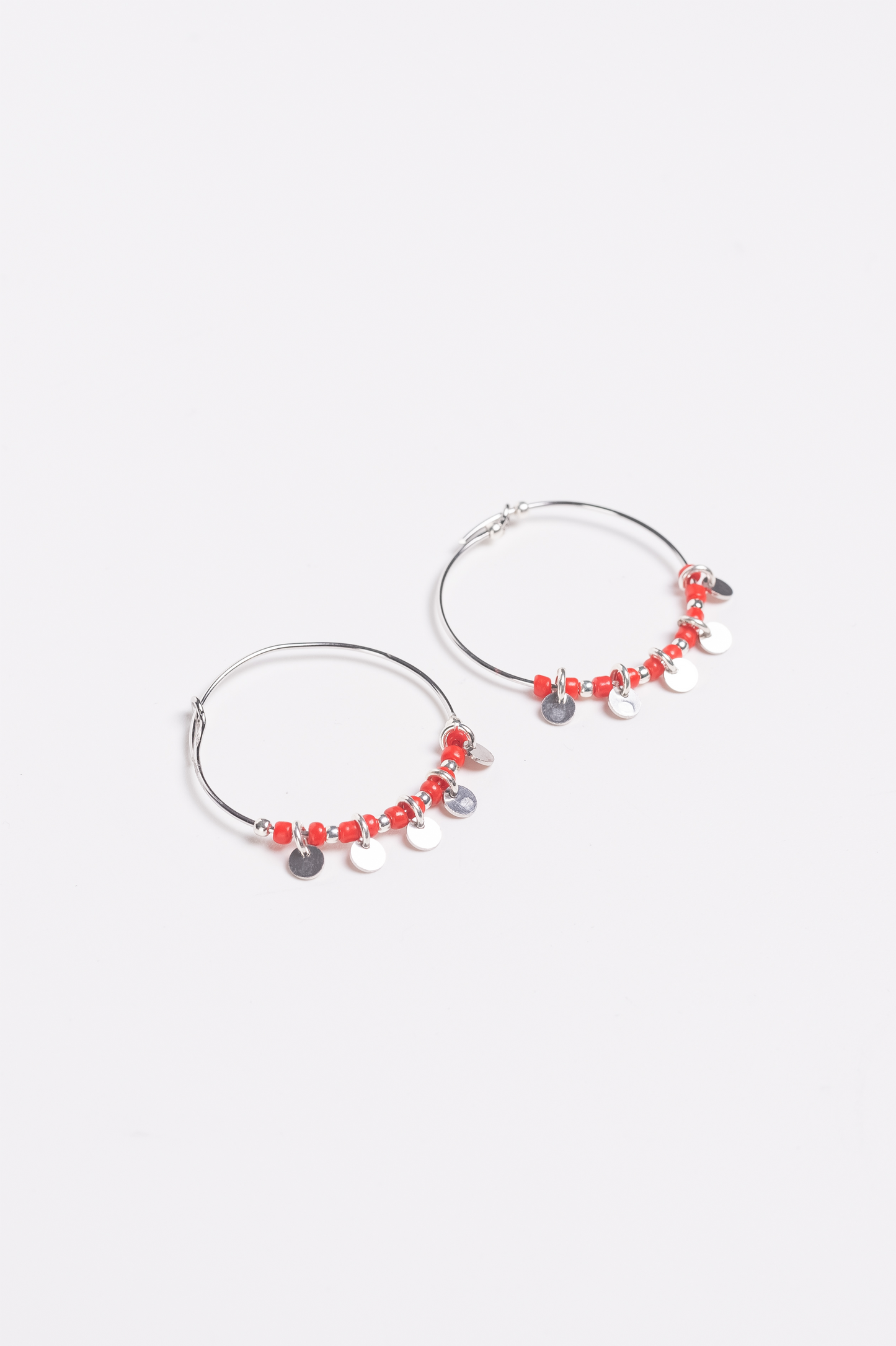 Cerchio argento e pietra dura rossa