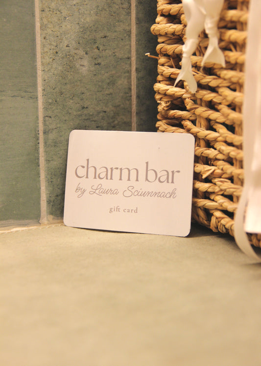 Gift card Laura Sciunnach per il Charm Bar, disponibile in diversi importi.