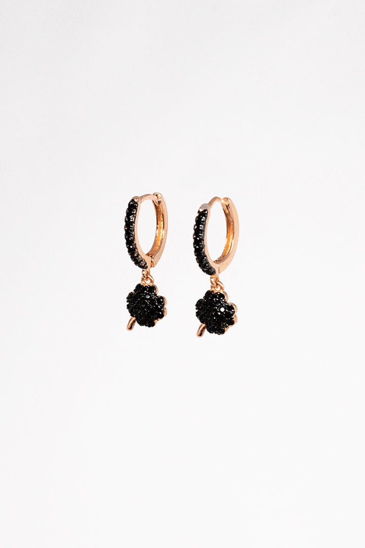#anelle #argento #rosegold #quadrifoglio #zirconineri #charmes #ciondolo #orecchino #idearegalo #regalodonna #jewelery #gioiello